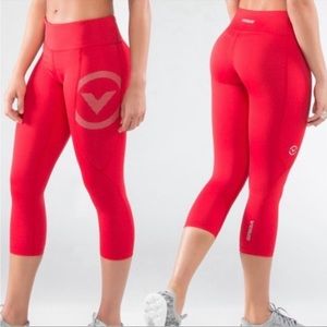 Virus Action Sport Performance Leggings/Tights Red Capri Extra Small